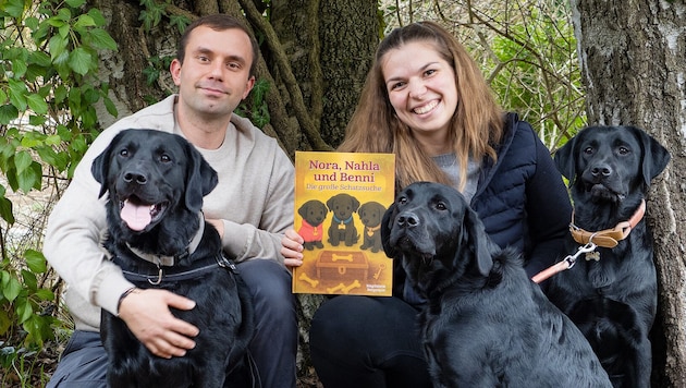 Magdalena mit Freund Patrik und den drei Stars der Geschichte.