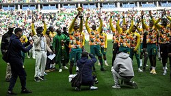 Pokal-Ehrenrunde in Paris