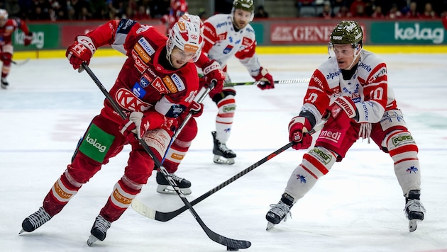 KAC-Stürmer Simeon Schwinger (li.) hatte diese Saison den großen Durchbruch.