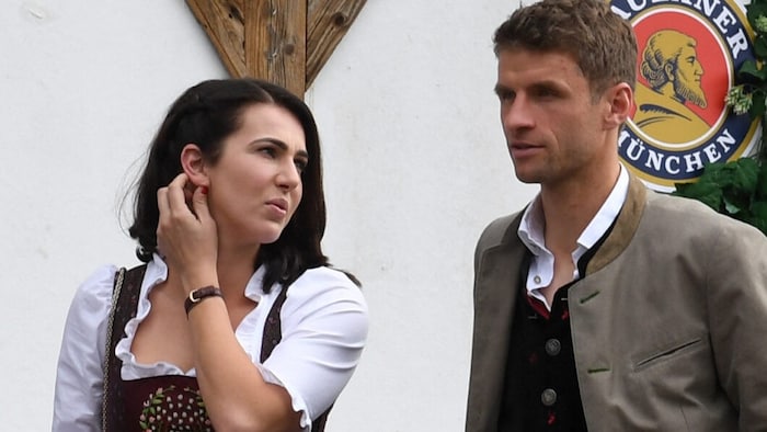 Thomas Müller und seine (Noch?)Frau Lisa