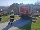 Feuerwehr, Polizei und Rotes Kreuz rückten nach der Explosion aus. 