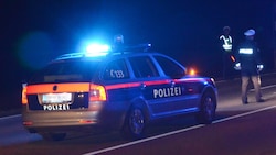 Erst eine Polizeisperre konnte den Flüchtenden stoppen.