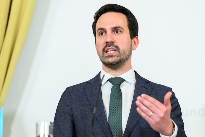 NEOS-Bildungsminister Christoph Wiederkehr