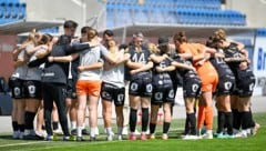 Zusammenhalt trotz Enttäuschung bei Altachs Frauen.