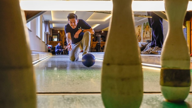Webersdorfer-Wirt Markus Berger ließ die Kegelbahnen versteigern.