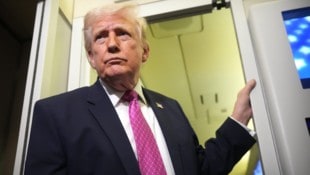 „Vielleicht nehmen wir die Insel Kharg ein, vielleicht auch nicht.“, meinte Trump in einem ...