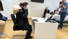 Die junge Wienerin gesteht im Landesgericht den Säureangriff.