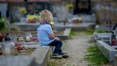 Jeder Mensch hinterlässt Spuren – in den Herzen seiner Liebsten und auch mit all dem, was er ...