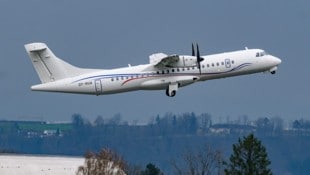 Das ist der erste Flieger der dänischen Airline DAT, der am Sonntag nach Frankfurt abhob. ...