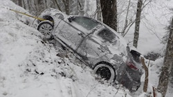 Abgestürztes Auto bei Hittisau. 