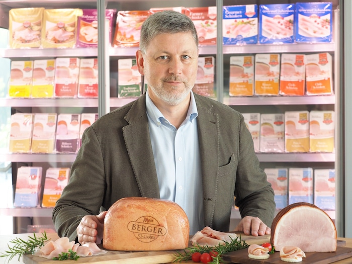 Rudolf Berger freut sich über die gesteigerte Nachfrage bei Schinken.