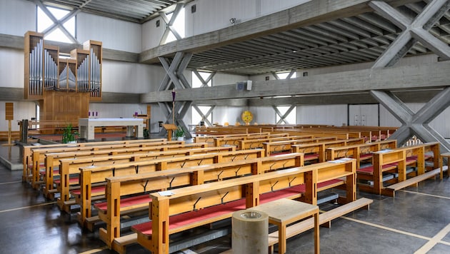 Die Kirche verfügt über 400 Sitzplätze, vor allem die Heizkosten sind offenbar nicht mehr ...