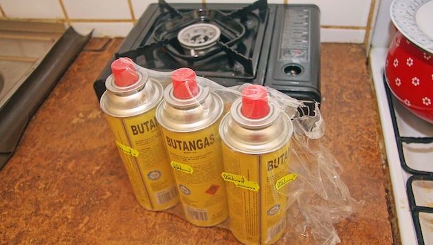 Ein Gaskocher ähnlich diesem hatte das tödliche Feuer im Lkw ausgelöst.