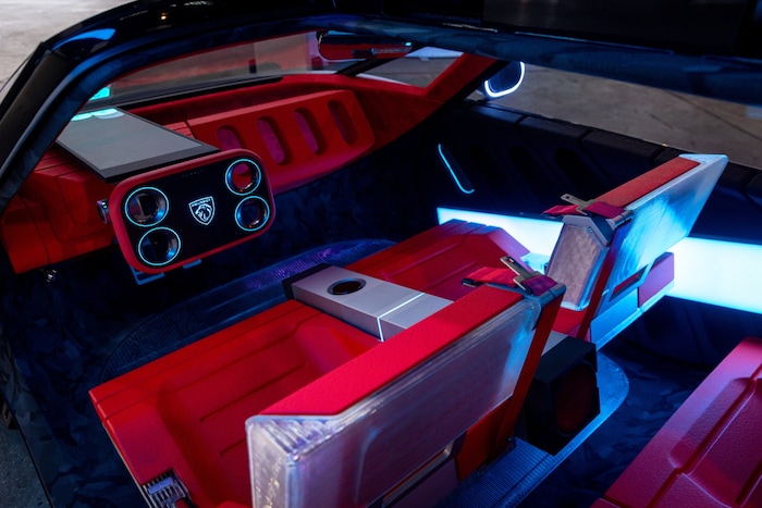 Das Lenkrad ist flach, um die Sicht zum i-Cockpit nicht zu verstellen.