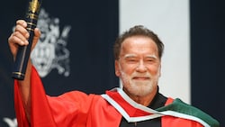 Große Freude beim „Terminator“: Arnold Schwarzenegger freute sich am Montag über die Verleihung ...