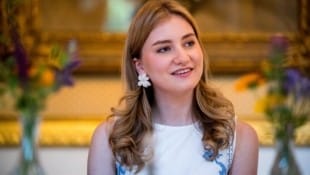 Belgiens Kronprinzessin Elisabeth wurde Opfer von Deepfakes auf Facebook. Der Palast ...