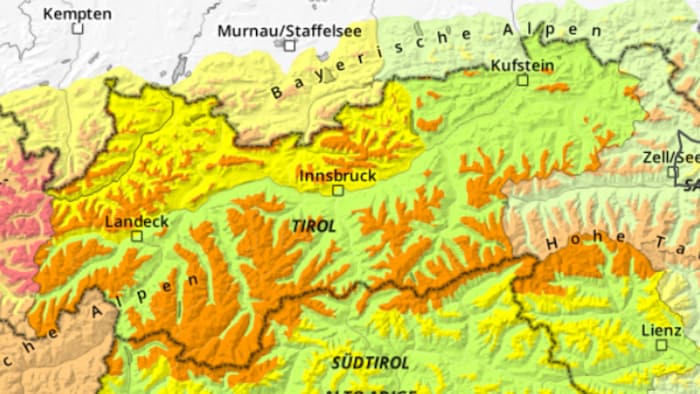 Auf den Bergen in Tirol herrscht verbreitet Lawinenwarnstufe 3 (orange).