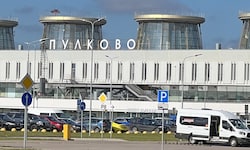 In der vergangenen Nacht blieben am Flughafen „Pulkowo“ zwischen 23 und 6 Uhr alle Flugzeuge auf ...