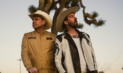 Seit 26 Jahren sind Alec und Sascha befreundet. Als The BossHoss gehen sie auf Jubiläumstour – ...