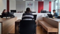 Auch Rechtsanwalt Florian Astl hatte Mühe, den Redefluss seines Mandanten zu stoppen.