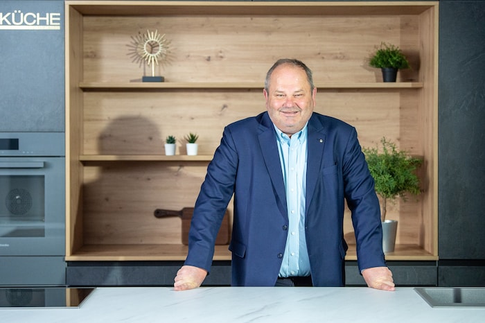 Gerhard Hackl ist Eigentümer und Geschäftsführer von Haka.