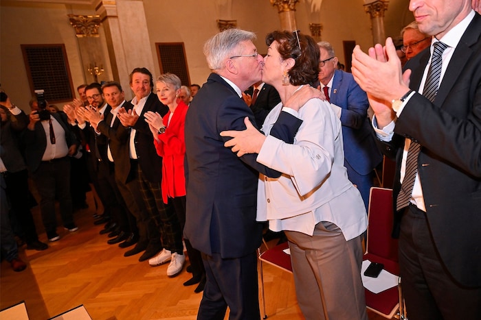 Kaisers Partnerin Uli Wehr freut sich über mehr gemeinsame Zeit.