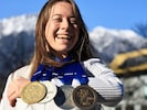 Jeannine Rosner mit ihren vier Medaillen von der Junioren-WM.