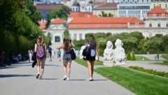 Städte wie Wien, Salzburg oder Zell am See hängen besonders an arabischen und asiatischen Gästen ...