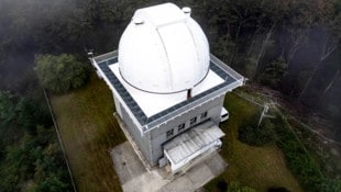 Das größte Spiegelteleskop Österreichs ist am Mitterschöpfl in Altenmarkt an der Triesting zu ...