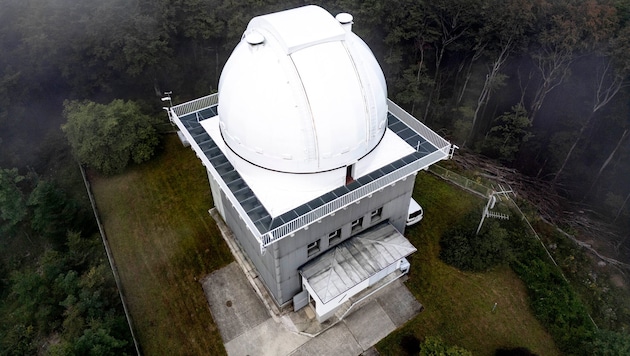 Das größte Spiegelteleskop Österreichs ist am Mitterschöpfl in Altenmarkt an der Triesting zu ...