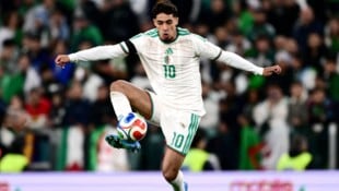 Farès Chaïbi und Algerien kämpften Uruguay ein Remis ab.