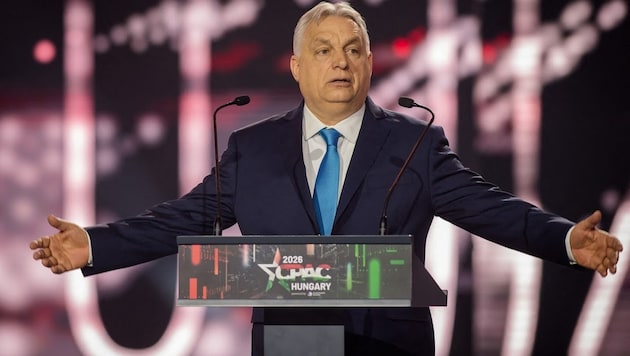 Der seit 16 Jahren regierende rechtsnationalistische Ministerpräsident Viktor Orbán steht ...
