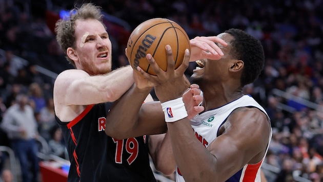 Für Jakob Pöltl (l.) setzte es eine Niederlage.