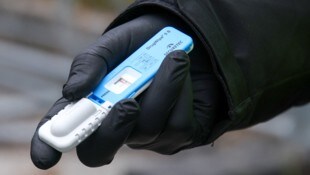 Wie schon bei den vergangenen Kontrollen gingen der Polizei mehr Drogen- als Alkohollenker ins ...