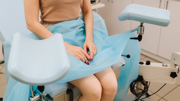 Die Bäuerin aus dem Bezirk Tulln war auch den Blicken des medizinischen Personals schutzlos ...