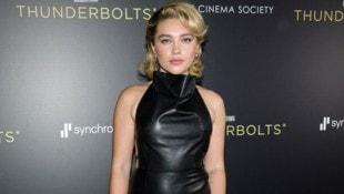 Florence Pugh machte ihre Liebe zum „Peaky Blinders“-Star Finn Cole Instagram-offiziell.
