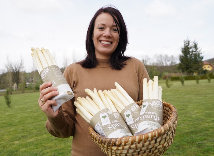 Claudia Tscherner baut als Mitglied der „jungen wilden Gemüsebauern“ weißen, grünen und ...
