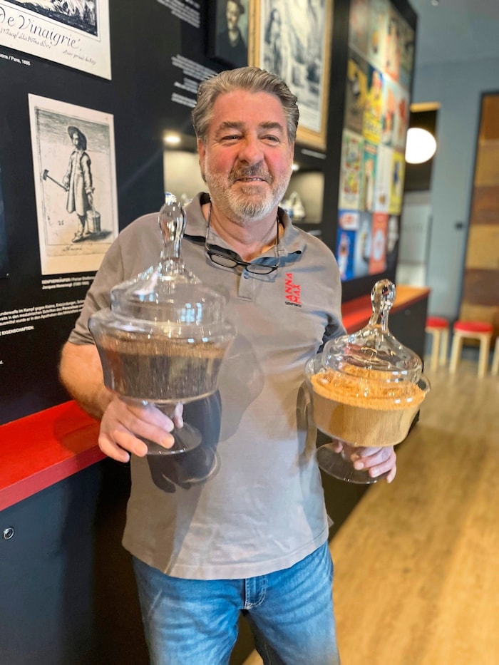 Senferei Annamax: Rainer Baumgartner macht in Bad Goisern Senf in Handarbeit – mit ...