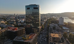 Der Quadrill Tower, in dem das neue Arcotel Tabakfabrik beheimatet ist, könnte ein neues Linzer ...