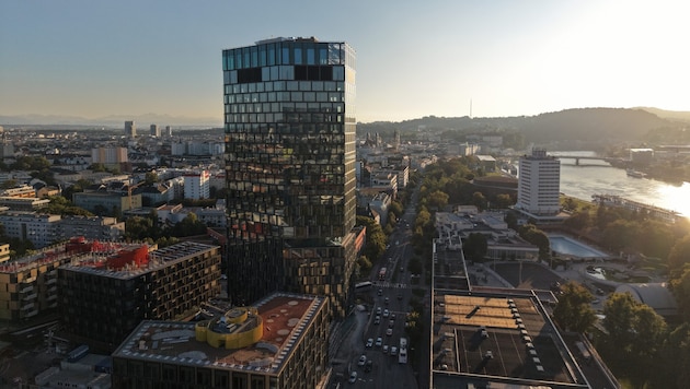 Der Quadrill Tower, in dem das neue Arcotel Tabakfabrik beheimatet ist, könnte ein neues Linzer ...