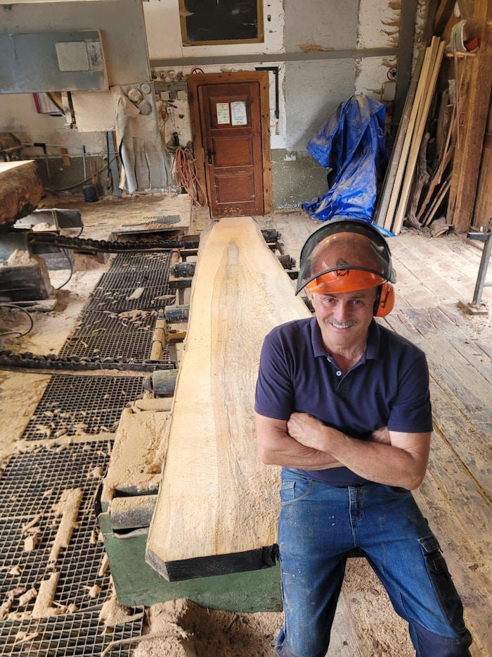 Seit insgesamt 43 Jahren leitet Ernst Egger das Sägewerk.