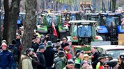 Hunderte Bauern haben am Dienstagnachmittag in Wien für „bessere Zukunftsperspektiven“ ...