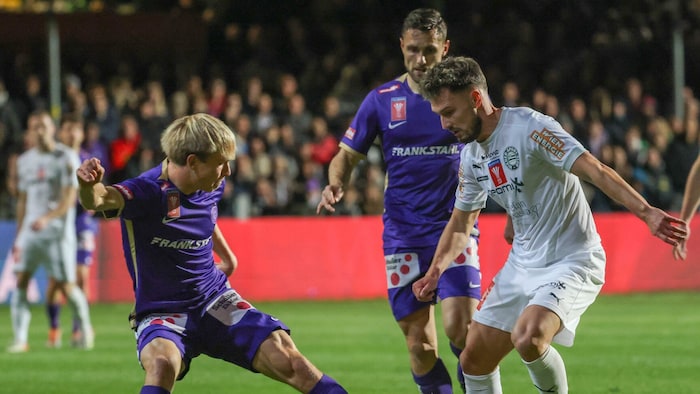 Beljan (re.) spielte acht Jahre beim Sportclub.
