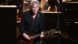 Ex-Fleetwood-Mac-Star Lindsey Buckingham wurde auf offener Straße von seiner Stalkerin ...