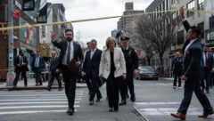 Der New Yorker Bürgermeister Zohran Mamdani und die Polizeichefin von New York, Jessica Tisch, ...