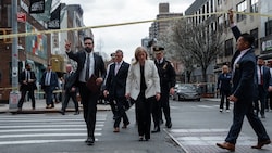 Der New Yorker Bürgermeister Zohran Mamdani und die Polizeichefin von New York, Jessica Tisch, ...