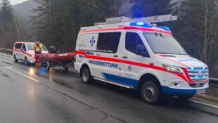 Die Wasserrettung konnte die vier Personen retten.