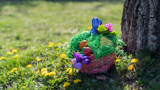 Just in time for Easter Sunday, a temporary high-pressure system is bringing sunny and warm ...