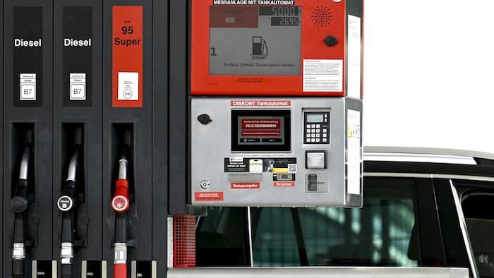 Seit dem heutigen Montag dürfen Österreichs Tankstellen die Preise wieder täglich erhöhen ...