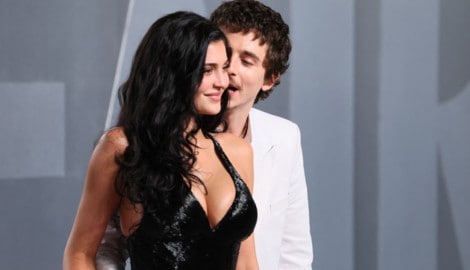 Kylie Jenner hat jetzt ausgeplaudert, welchen Film von ihrem Freund Timothée Chalamet sie am ...